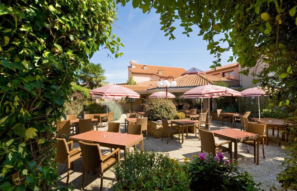 Hôtel IBIS STYLES *** à Cholet (ou similaire)